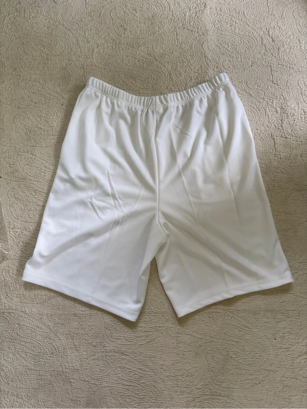 Women’s Blair White Elastic Waist Shorts - size 18